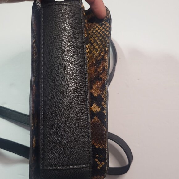 London Fog Black for Women Crossbody Bag Great Condition - Picture 12 of 13